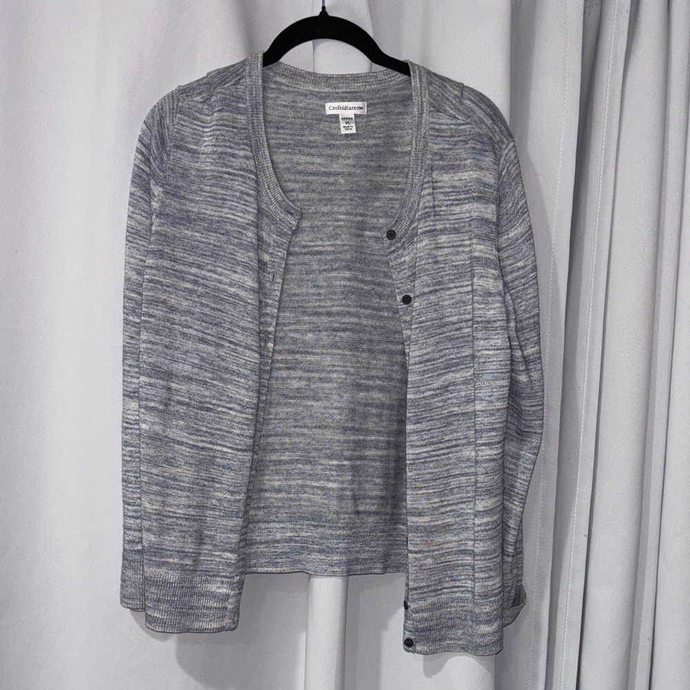 Croft & Barrow Women's Gray Knit Cardigan‎